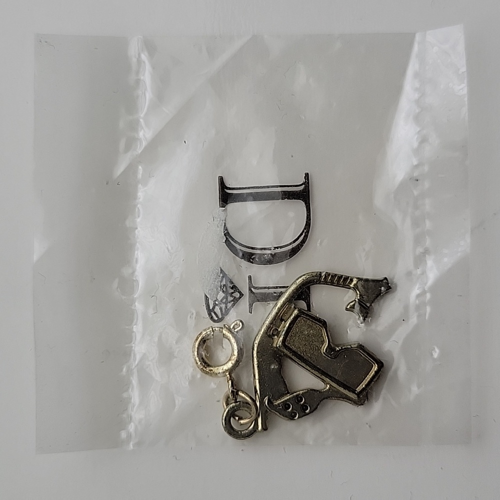 Diamonds International Snorkel Charm